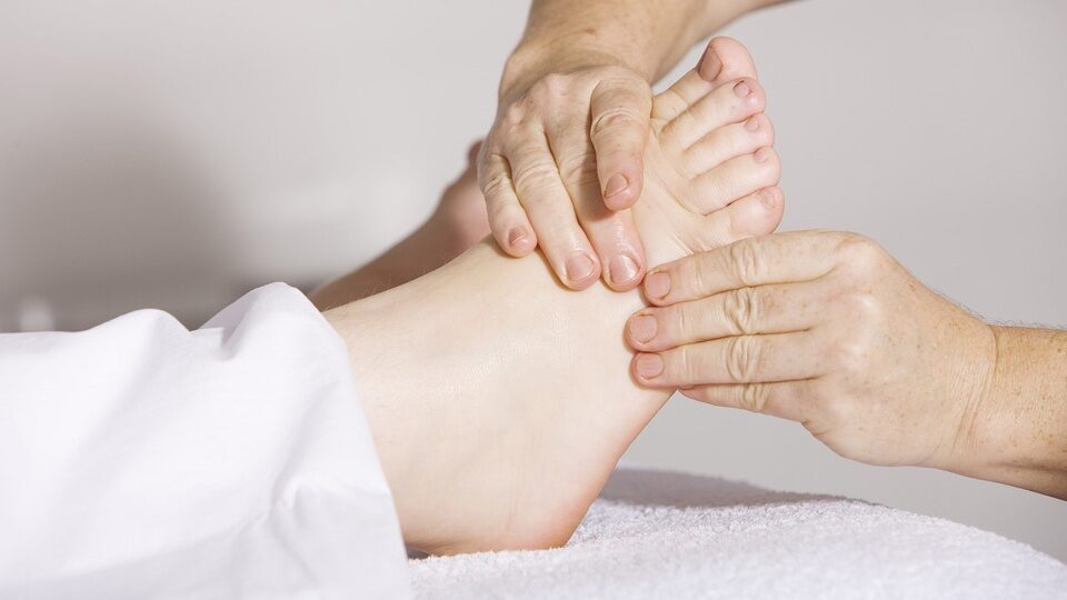  операція при вальгусній деформації стопи