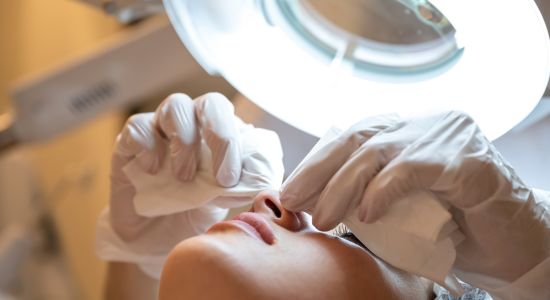 Ультразвуковая и механическая чистки лица в Киеве