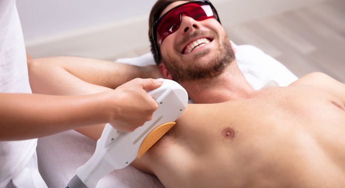 Лазерная эпиляция мужского бикини в Киеве