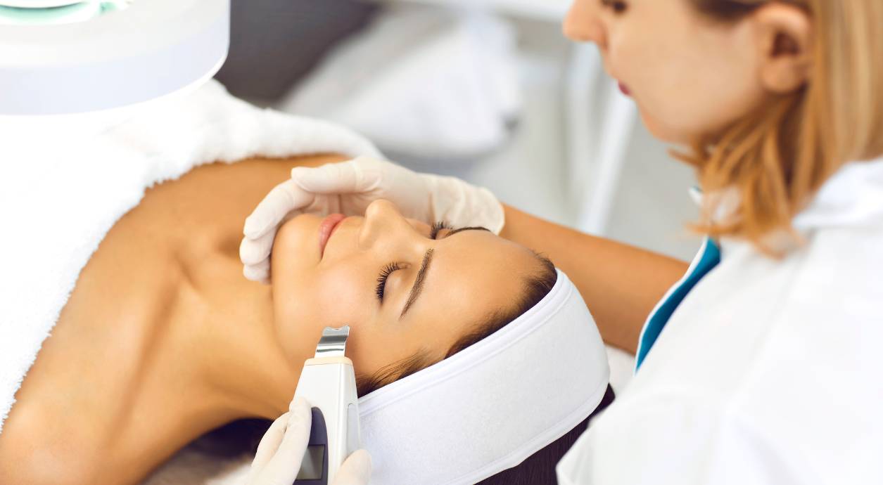 ТОП-5 зимних процедур у косметолога