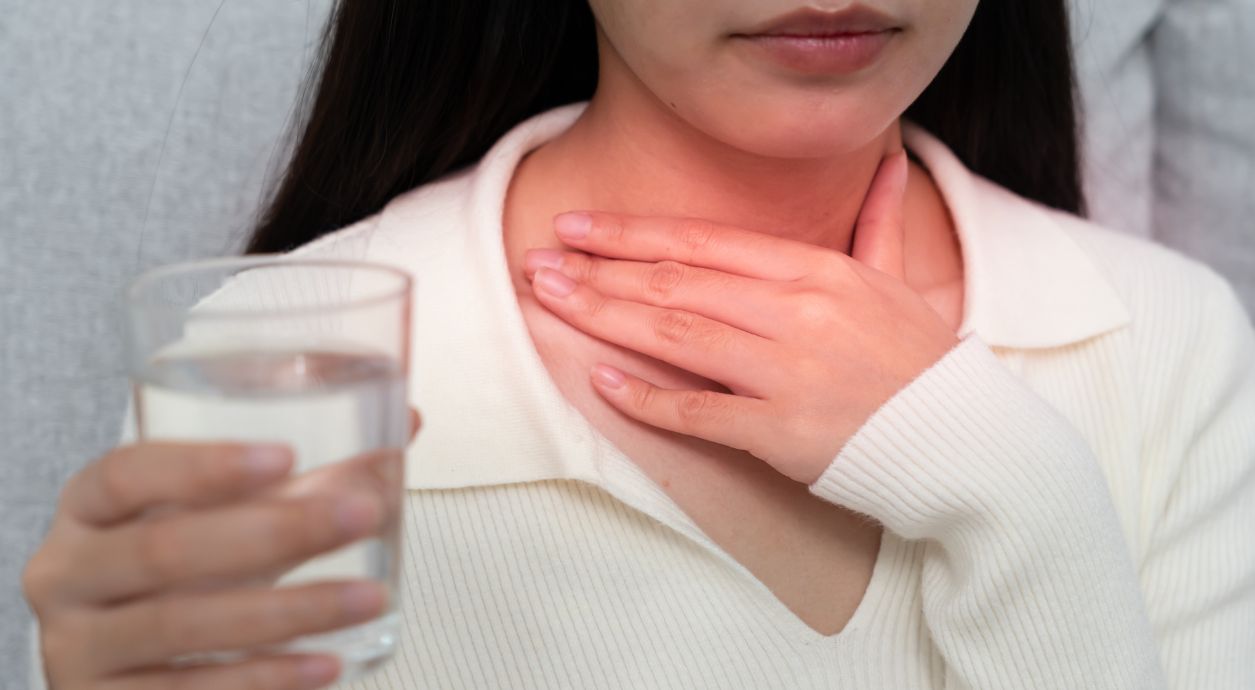 What to do for laryngitis: basic rules of treatment at home