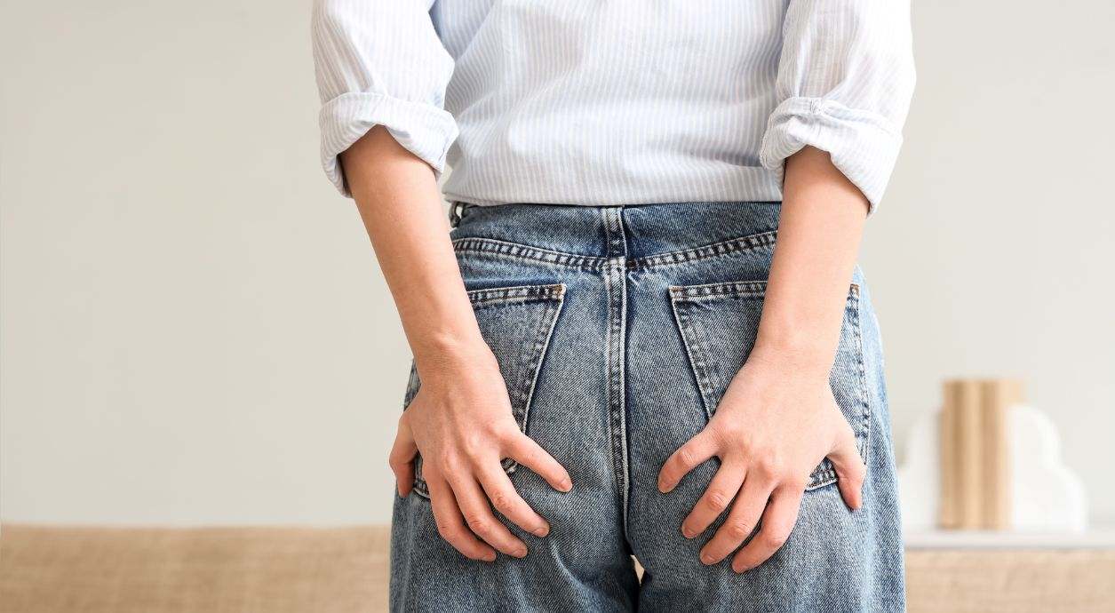 Почему чешется задний проход и как избавиться от анального зуда