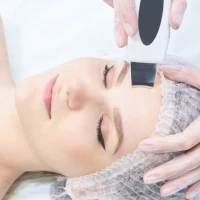 Что лучше ультразвуковая или вакуумная чистка лица?