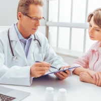 Как отличить первые симптомы онкологического заболевания: рекомендации онкохирургов