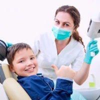 Як проходить лікування зубів уві сні у дорослих та дітей?