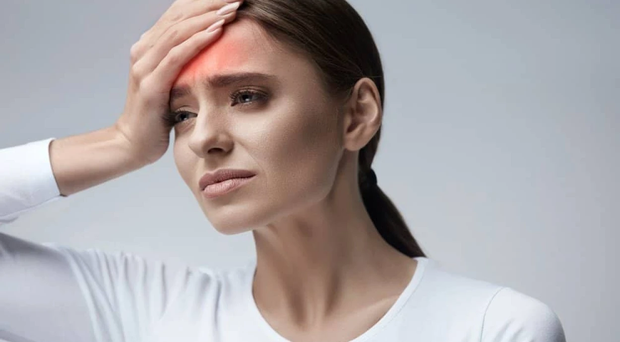 Как проявляется мигрень и как с ней бороться?
