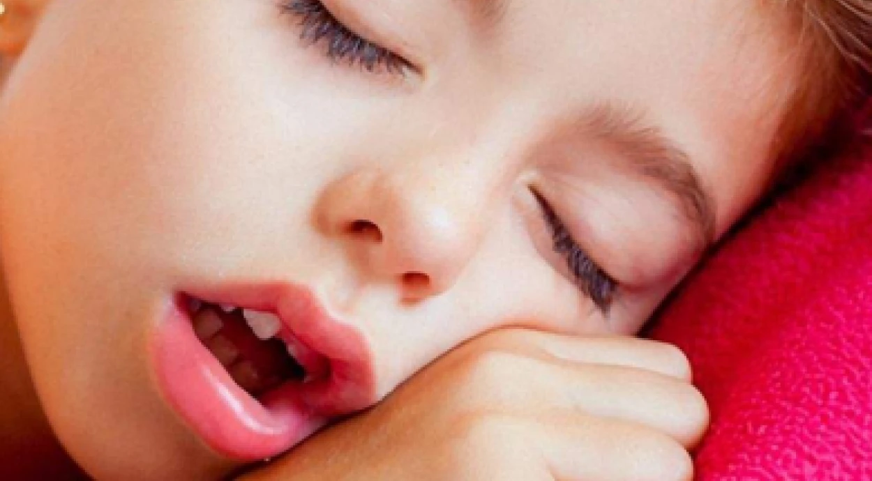 Як розпізнати та лікувати аденоїди у дитини