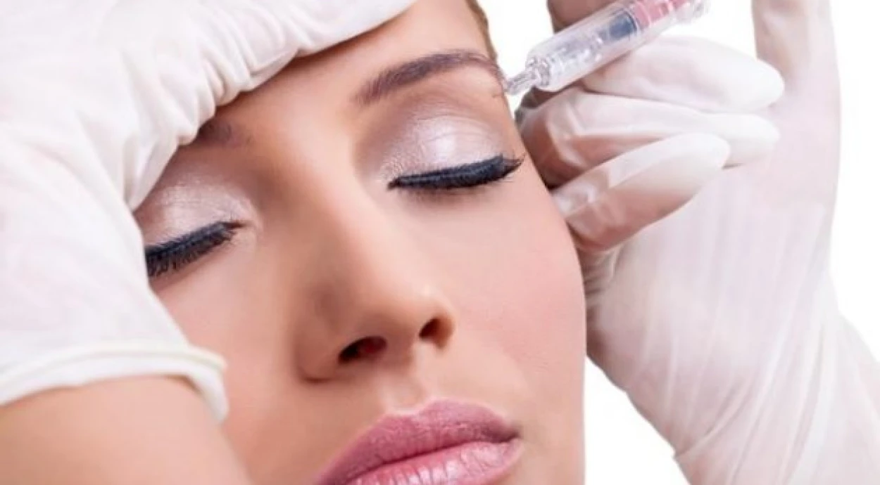 Мезотерапия кожи вокруг глаз