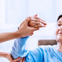 В чем заключается реабилитация после инсульта