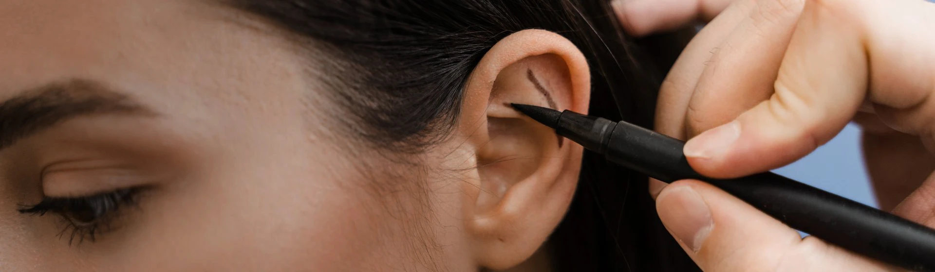 Операция отопластика в частной клинике Оксфорд Медикал Киев