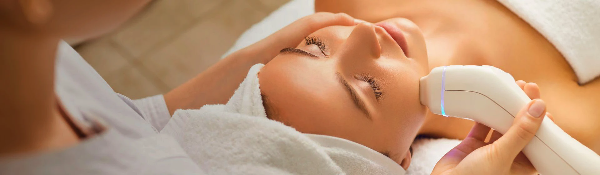 Фотоомоложение (IPL терапия) в частной клинике Оксфорд Медикал Киев