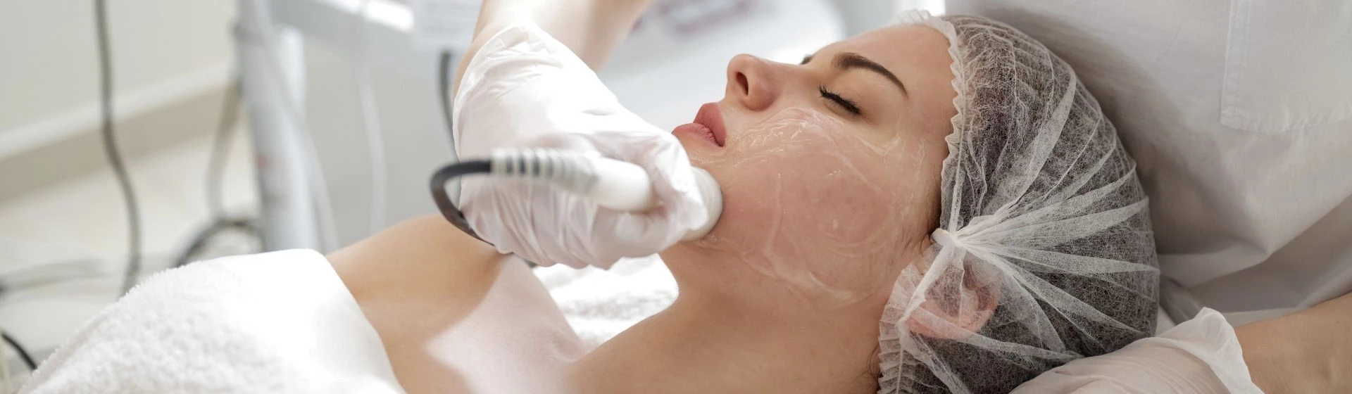 Лазерное лечение акне в частной клинике Оксфорд Медикал Киев