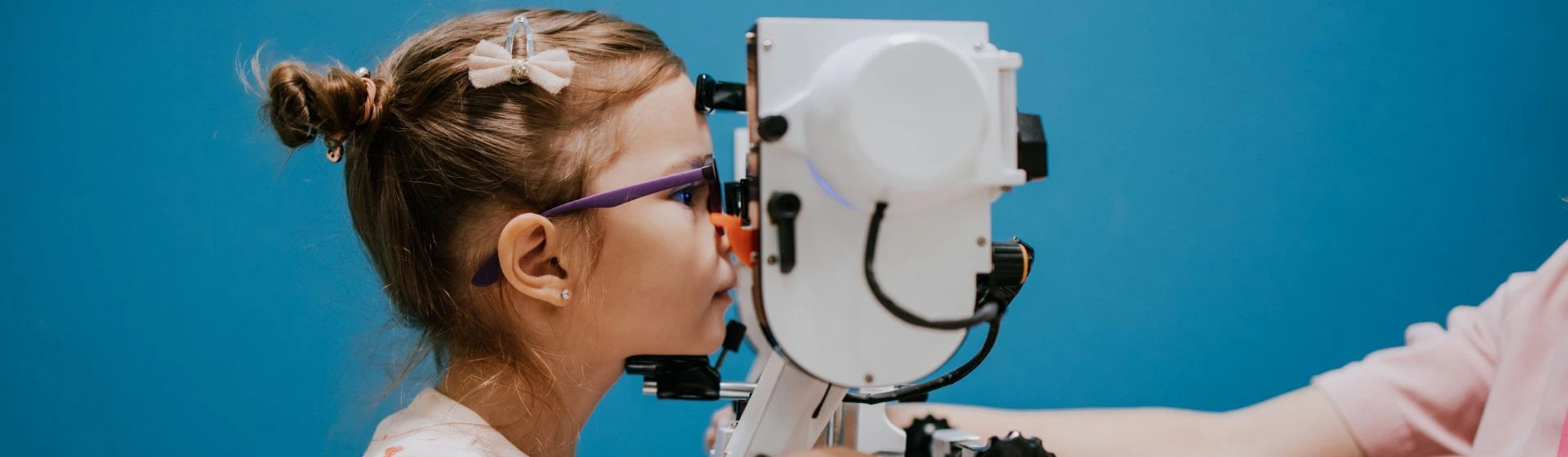 Детский офтальмолог в частной клинике Оксфорд Медикал Киев