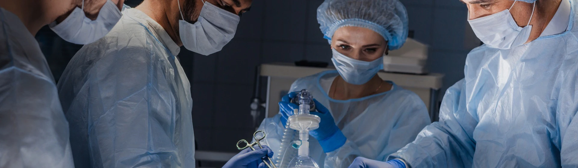 Хірургічне лікування захворювань аорти та периферичних артерій у приватній клініці Оксфорд Медікал Київ