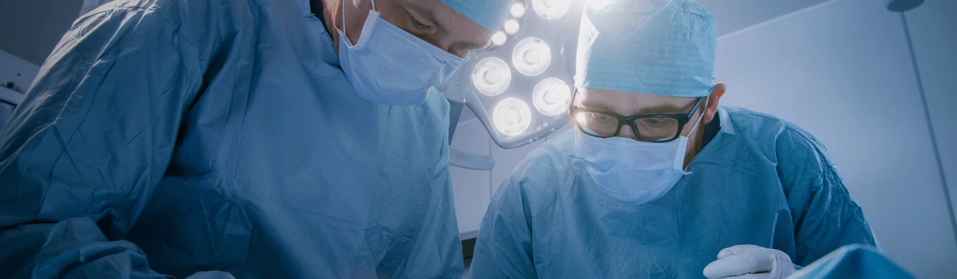 Хірургічне видалення пупкової грижі у приватній клініці Оксфорд Медікал Київ