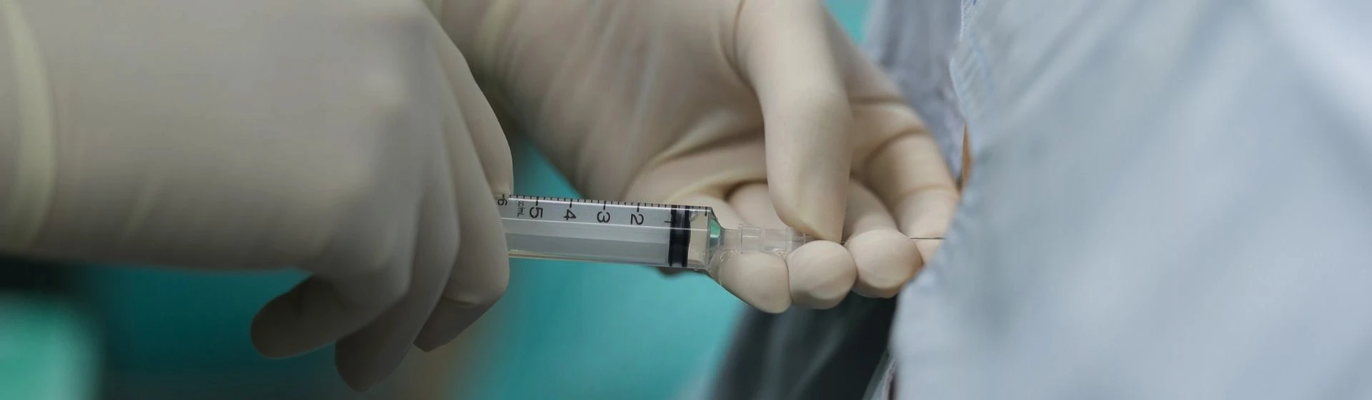 Блокады при болях в спине в частной клинике Оксфорд Медикал Киев