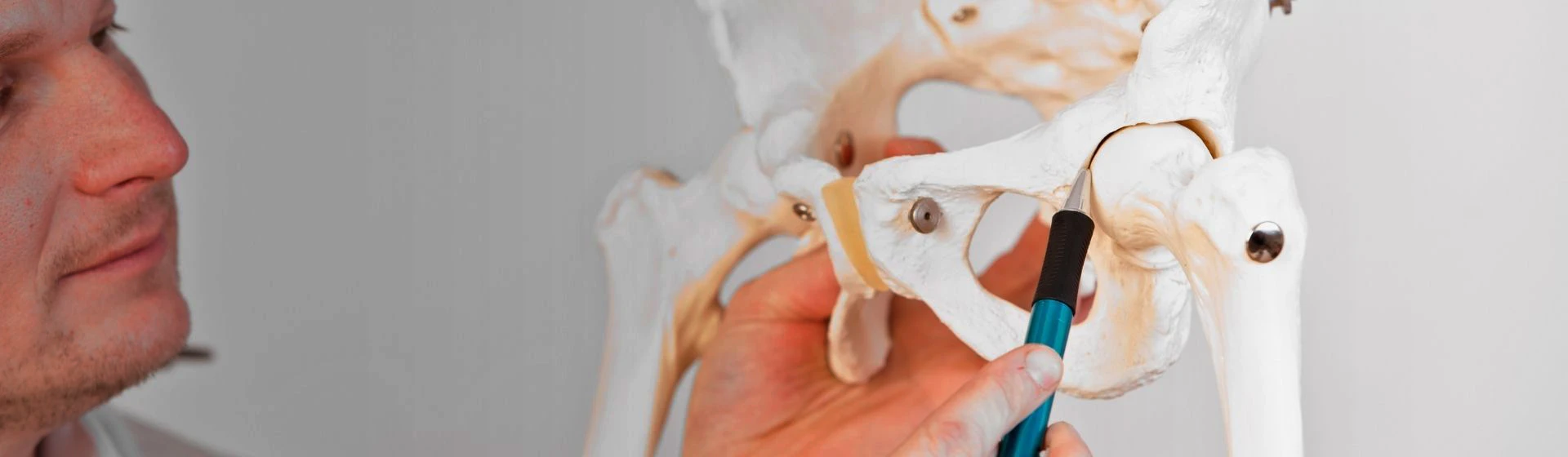 Эндопротезирование тазобедренного сустава в частной клинике Оксфорд Медикал Киев