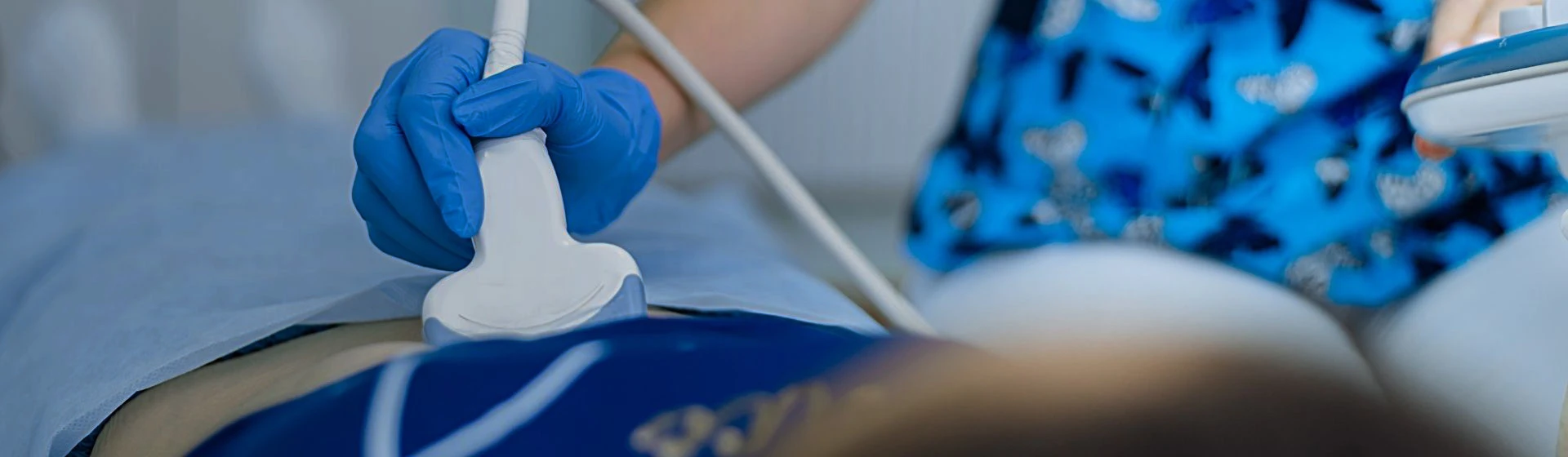 УЗИ щитовидной железы ребенку в частной клинике Оксфорд Медикал Киев