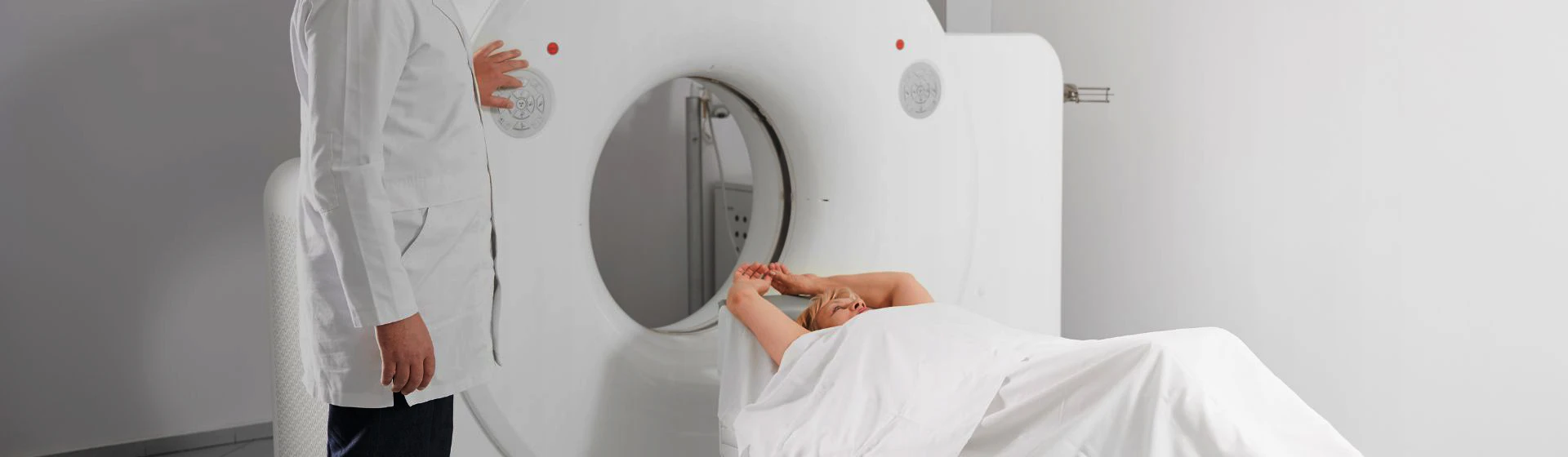 Компьютерная томография руки в частной клинике Оксфорд Медикал Киев