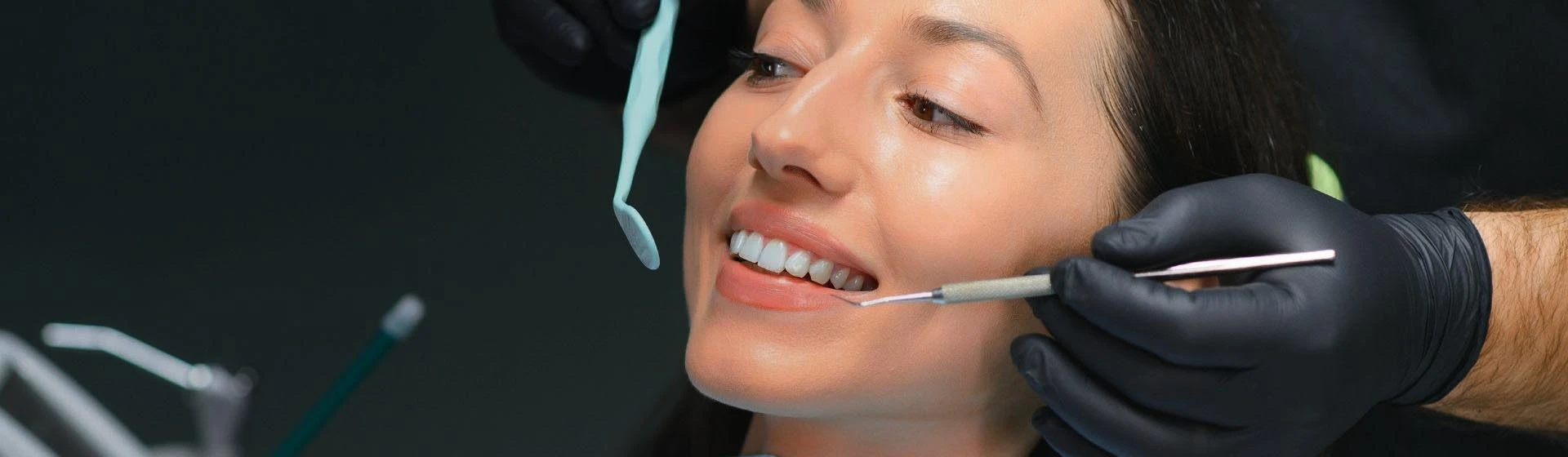 Художественная реставрация зубов в Киеве в Оксфорде Медикал
