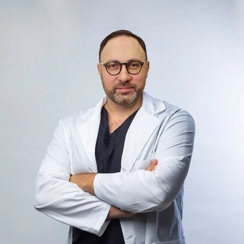 Юлдашев Марат Хабибулаевич - стоматолог частной медицинской клиники Оксфорд Медикал Киев