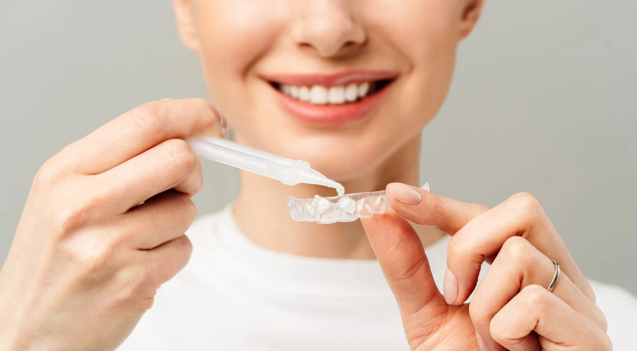 Как отбелить зубы в домашних условиях?