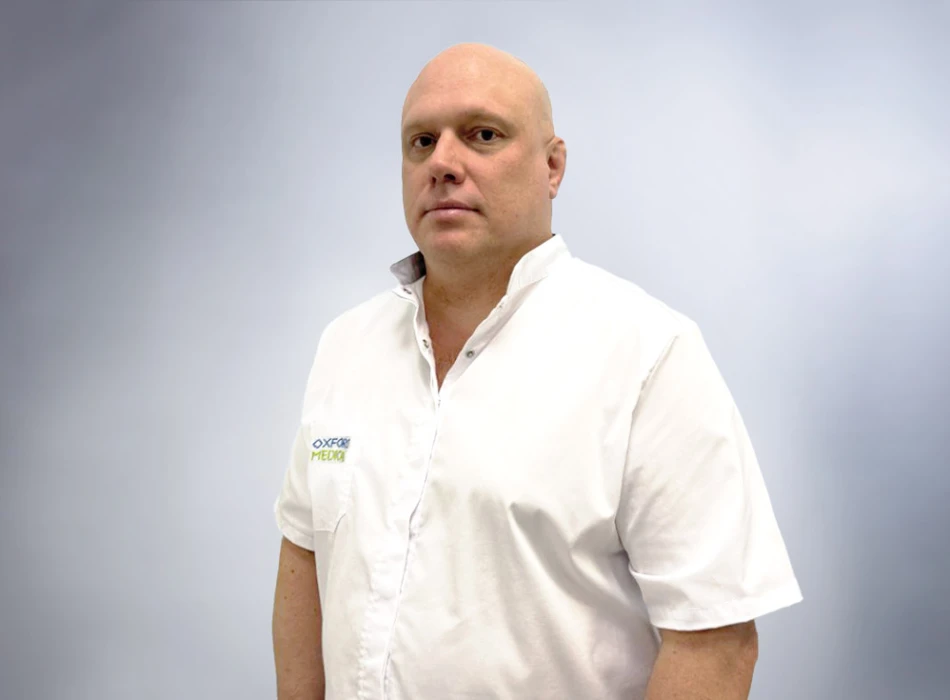 Aksyonov Pavlo Valeriyovych – urologist, andrologist, genital surgeon of the private clinic Oxford Medical Kyiv
