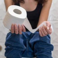 Черный кал: причины и лечение, когда это опасно