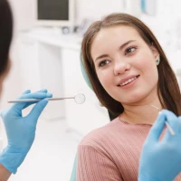 Акция на лечение кариеса 1+1