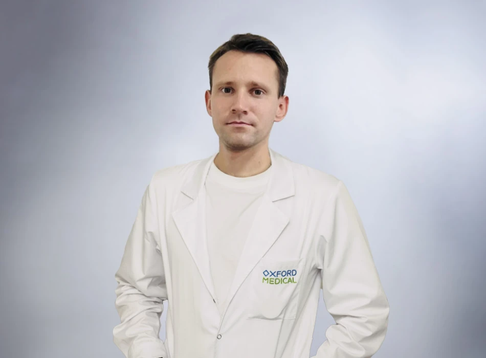 Романуха Дмитрий Николаевич – врач-нейрохирург частной клиники Оксфорд Медикал Киев