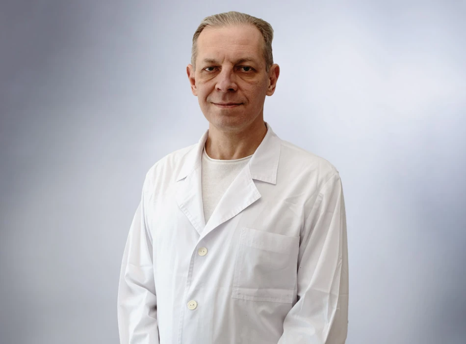 Патрича Василий Геннадьевич – офтальмолог частной клиники Оксфорд Медикал Киев