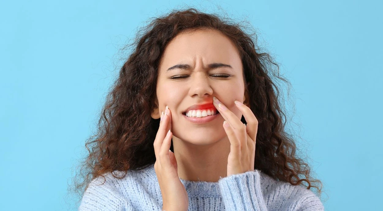 What is flux (periostitis) and what to do with it