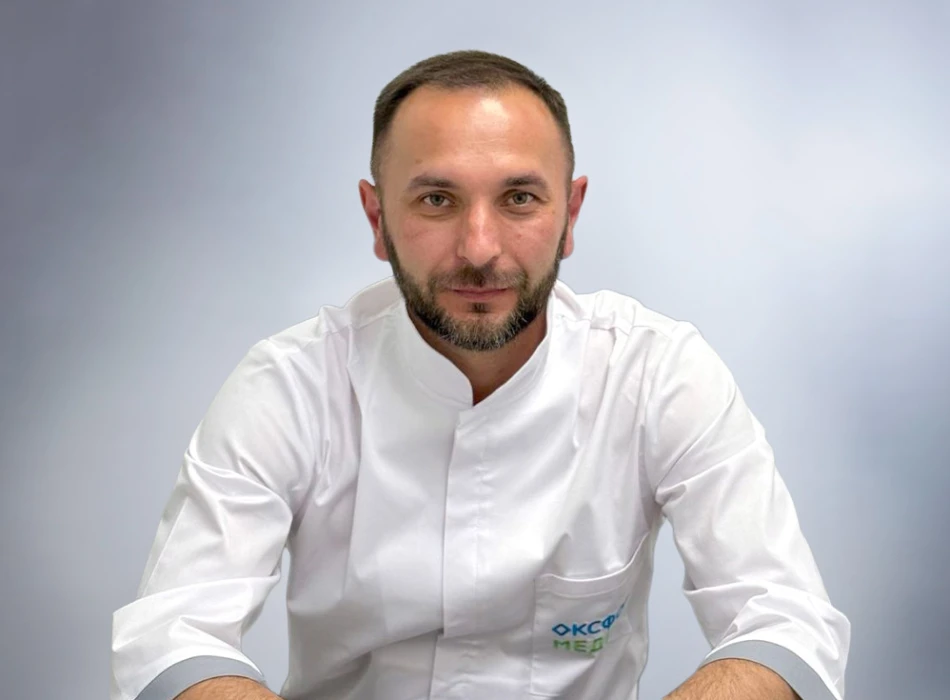 Копань Павло Сергійович – лікар акушер-гінеколог ІІ категорії приватної клініки Оксфорд Медікал Київ