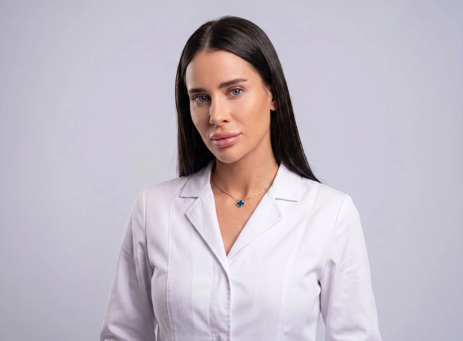 Тулянцева Марина - стоматолог-терапевт приватної клініки Оксфорд Медікал Київ
